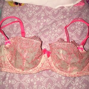 Victoria’s Secret bra